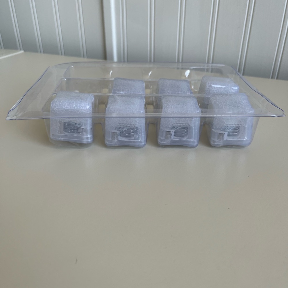 Set of 8 Multi Color Glow Cubes New